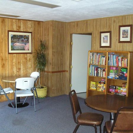 Lake Minden Camping Resort Cottage 2 Nicolaus Buitenkant foto